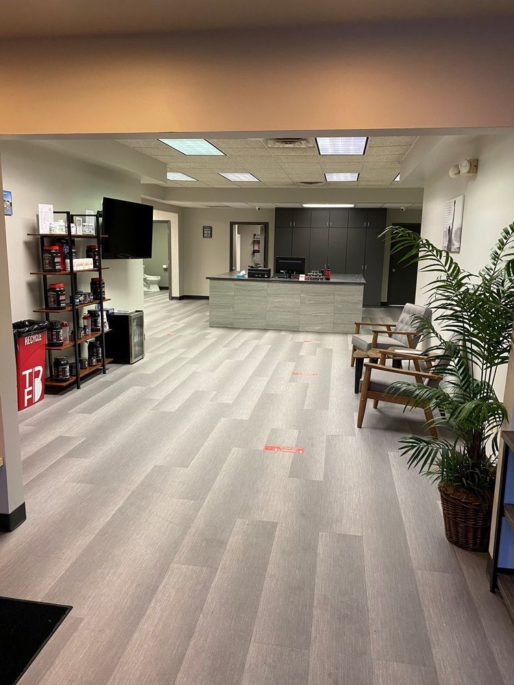Thrive Fitness Building: 116 Gateway Dr, North Sioux City, SD 57049